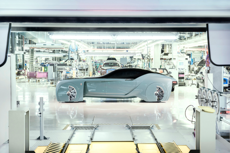 Illustration for article titled The Rolls-Royce 103EX Is A Bizarre Retro Gaze Into A Square-Wheeled Future